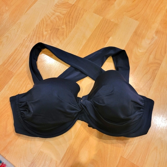 Victoria's Secret Balconette Underwire Bikini Top Black Size 38DDD Large - Picture 1 of 4